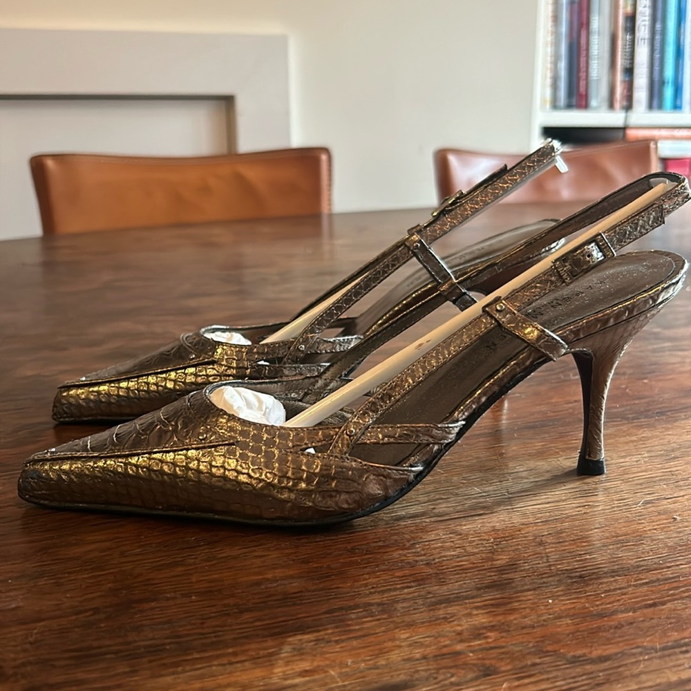Karen Millen silver 3.5” slingback heels. Size 7